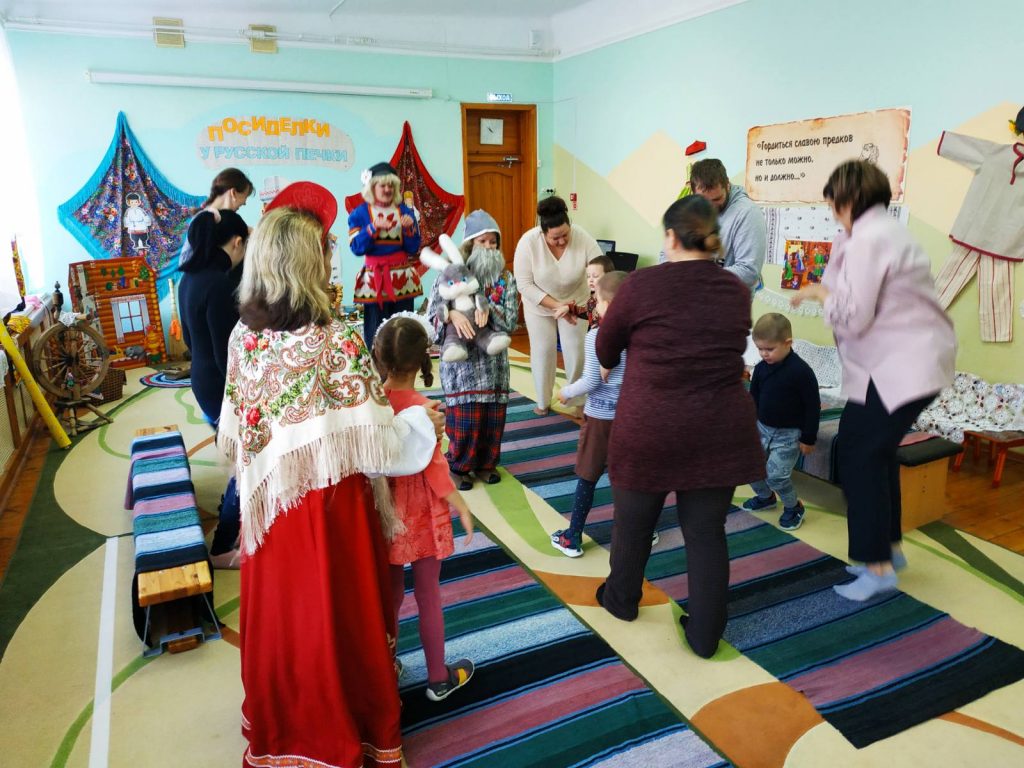 Выходные со смыслом. Посиделки у русской печки (группа «Колокольчик») —  Детский сад № 133 г. Тюмени