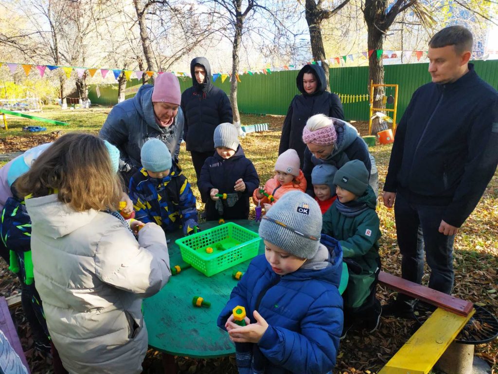 Папа — лучший друг!» (группа «Колокольчик») — Детский сад № 133 г. Тюмени